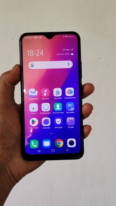 VIVO 1904 телефон