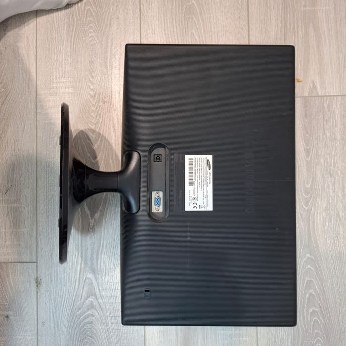 Продам старые мониторы