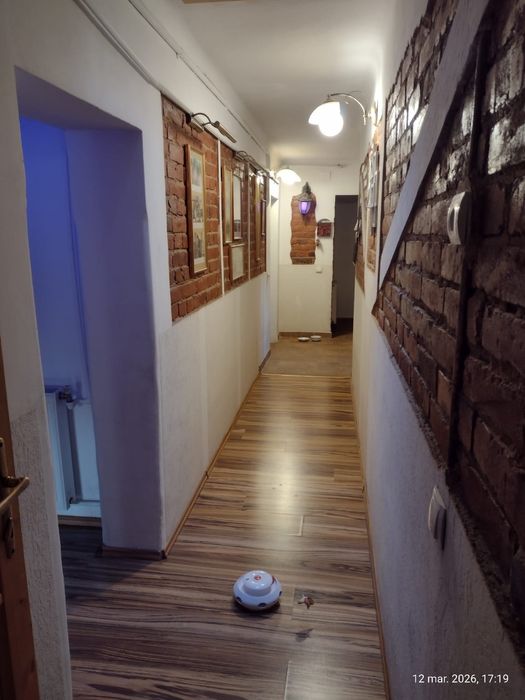 Închiriez apartament cu 4 camere în Cotroceni