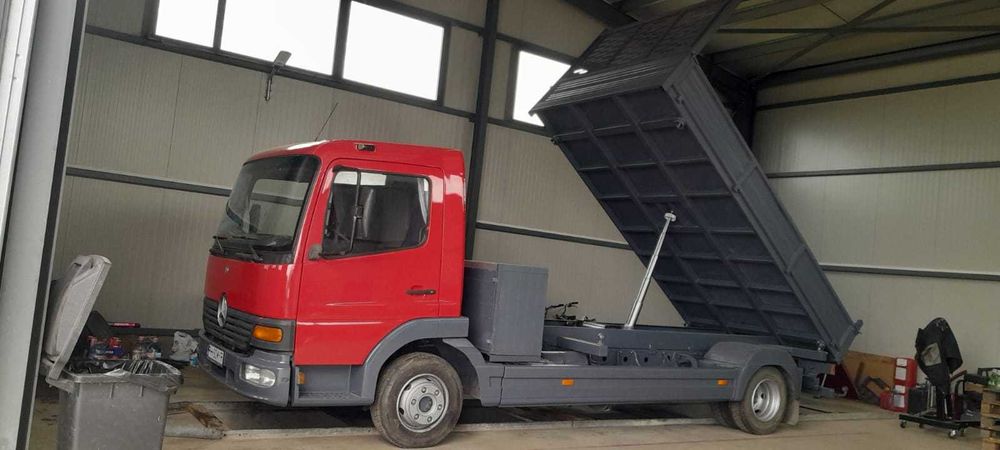 VAND Atego basculabil