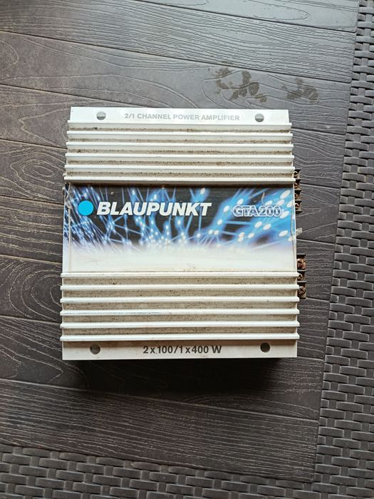 Pachet Audio Auto: Amplificator Blaupunkt + Subwoofer Magnat