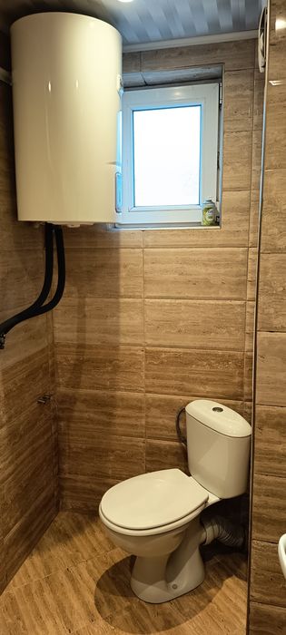 Дава се под наем Едностаен апартамент в Бургас, Център - 36 кв.м за 378.93 € - Снимка #4