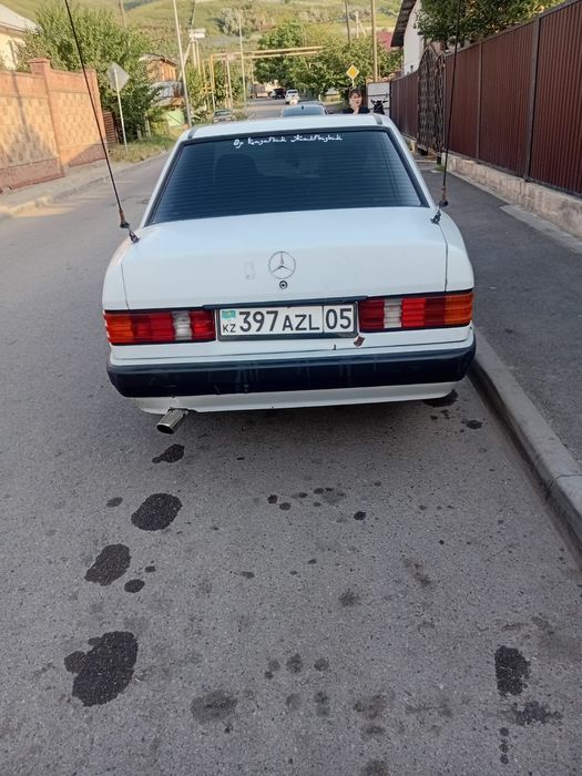 Мерседес 190 обем 2