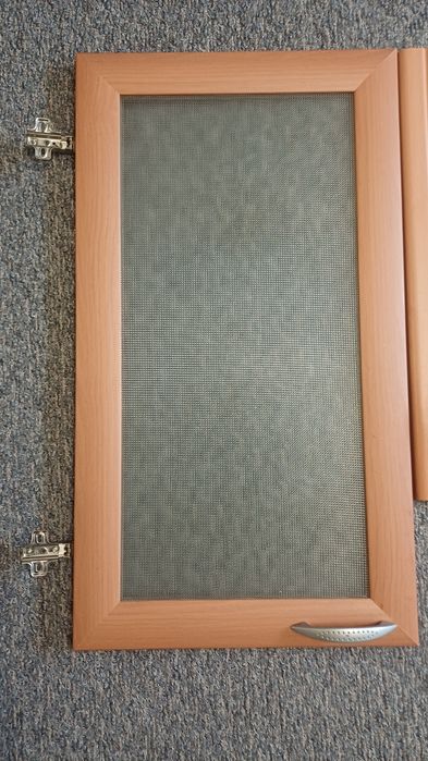 Вратички за кухнески шкафове