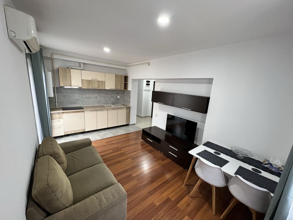 Inchiriez ap.2 camere decomandat, 40 m2, mobilat si utilat Cosmopolis