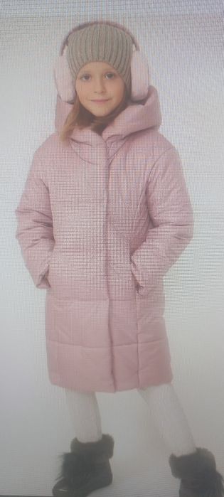 Демисезонное пальто на девочку.