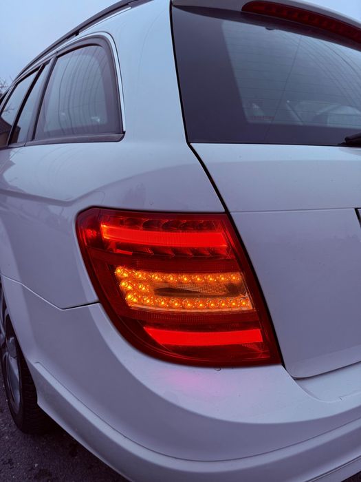 Mercedes C-Class W204 // Facelift // 2012 // Full LED // Navi mare //