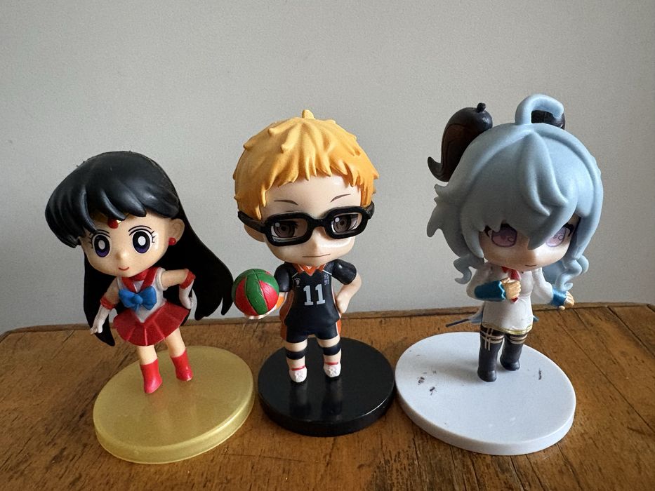 Аниме фигурки разные персонажи