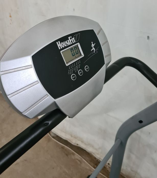 Беговая дорожка "HOUSE-FIT"