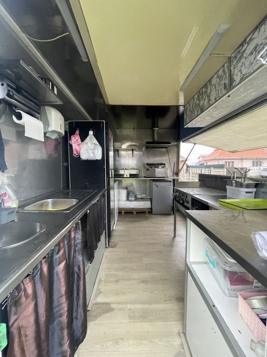 Food truck de vanzare