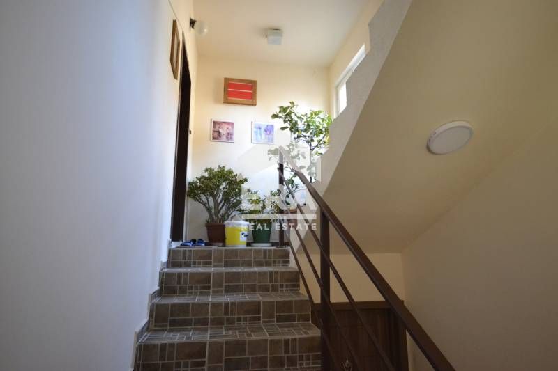 Продава се Къща в Хасково, Дружба 1 - 105 кв.м за 1093 €/кв.м - Снимка #2