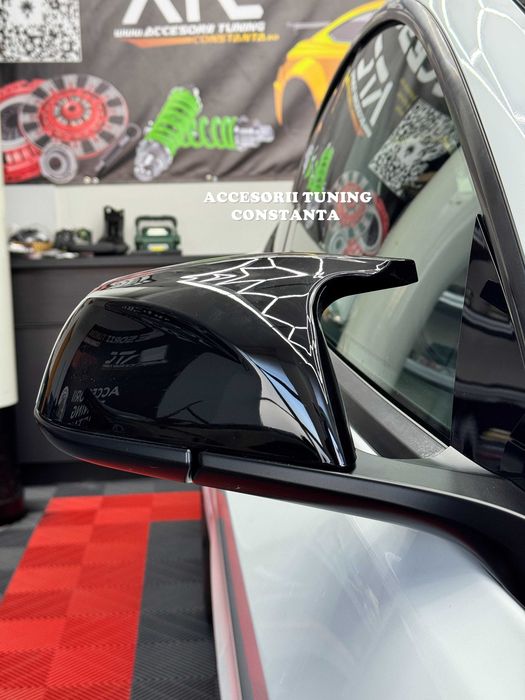 Capace Oglinzi Tip Batman - Tesla 3 Negru Lucios