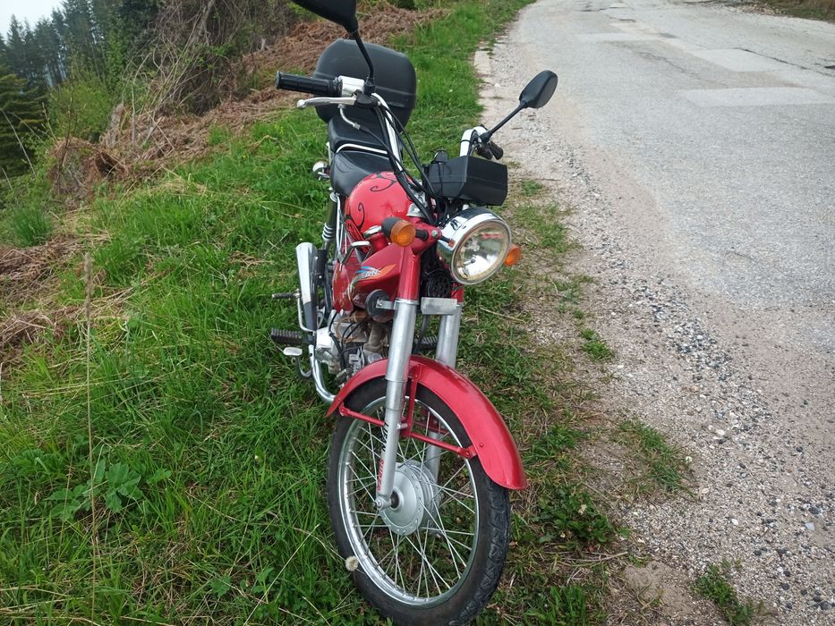 Мотоциклет Lifan LF 50