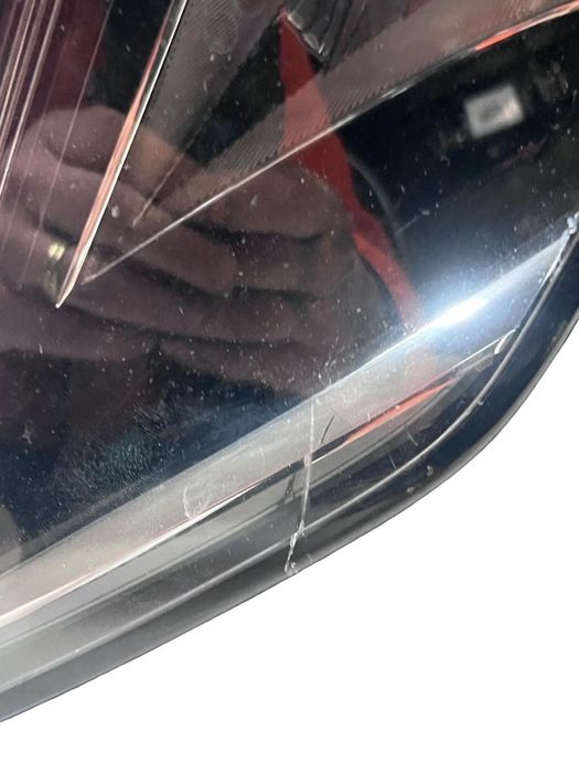 Far Led Stanga Fata Skoda Octavia Iii 5E3, Nl3, Nr3 2012 -> ( Sticla Fisurata In Colt )