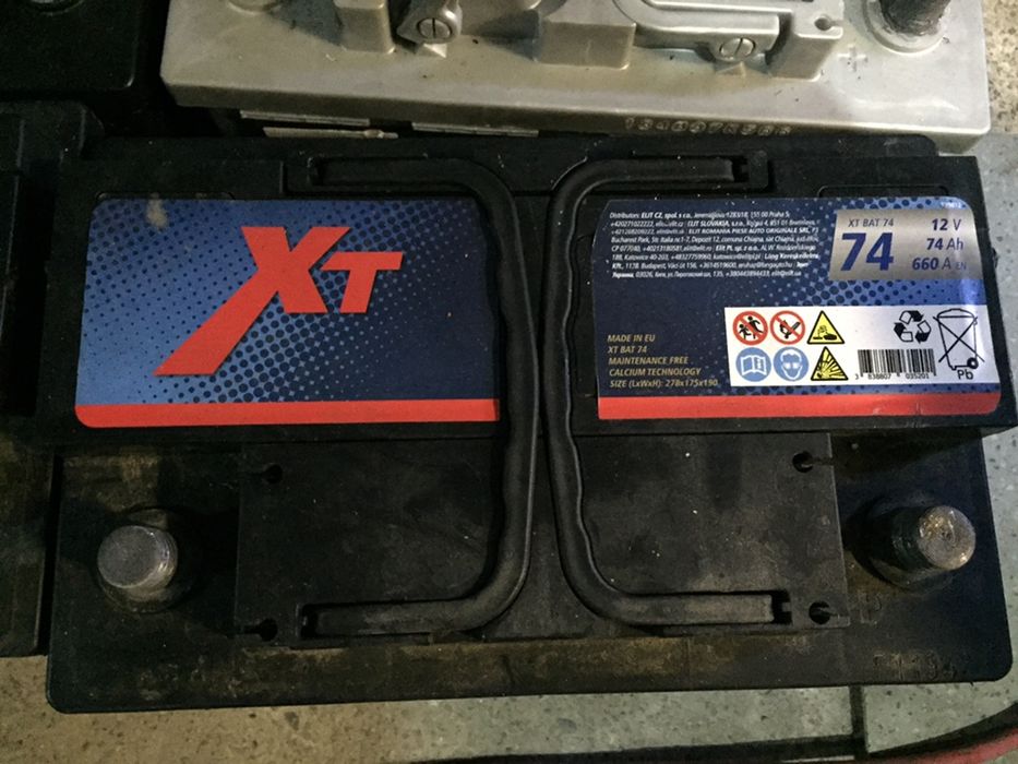 Baterie auto 12 v  45Ah-74Ah, 100Ah