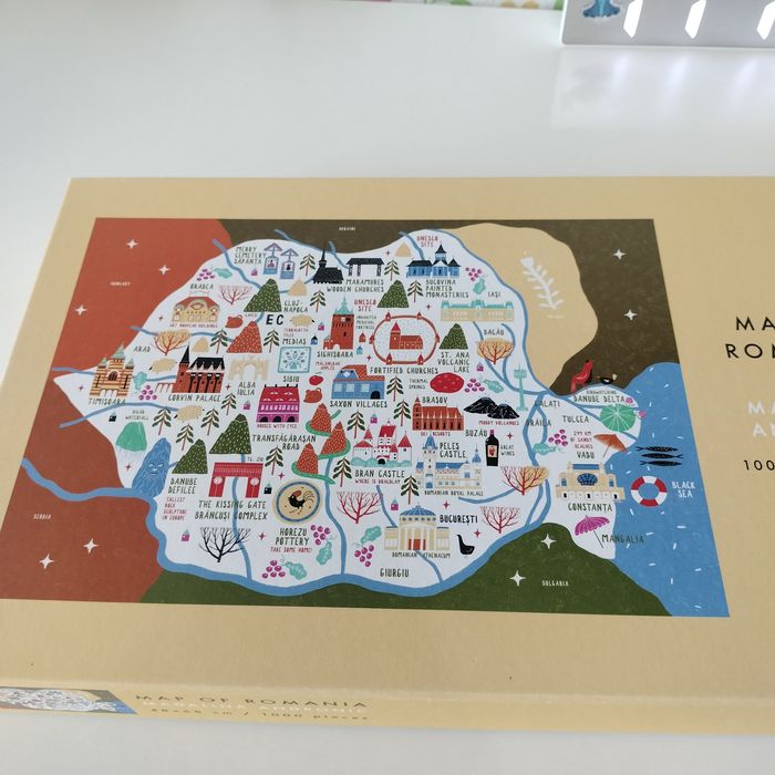 Vând puzzle 1000 de piese cu harta Romaniei
