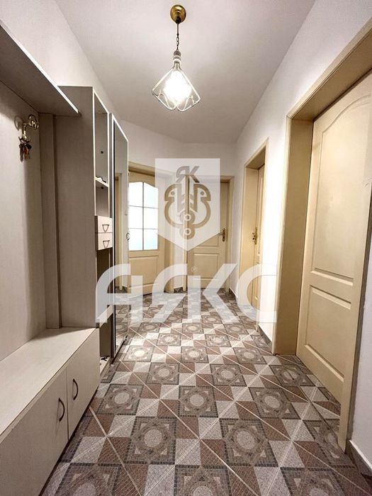 Дава се под наем Двустаен апартамент в София, Лозенец - 80 кв.м за 590 € - Снимка #7