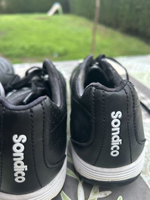 Обувки за футбол