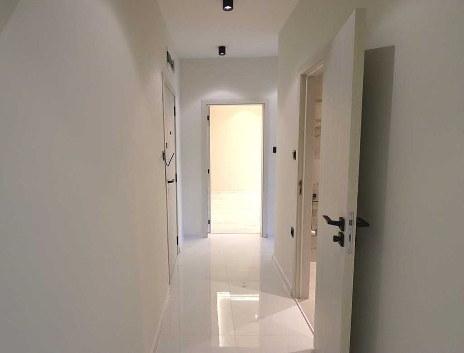 Продава се Тристаен апартамент в Русе, Здравец - 76 кв.м за 1561 €/кв.м - Снимка #10