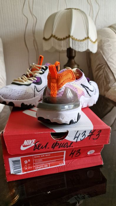 Кроссовки найк, новые