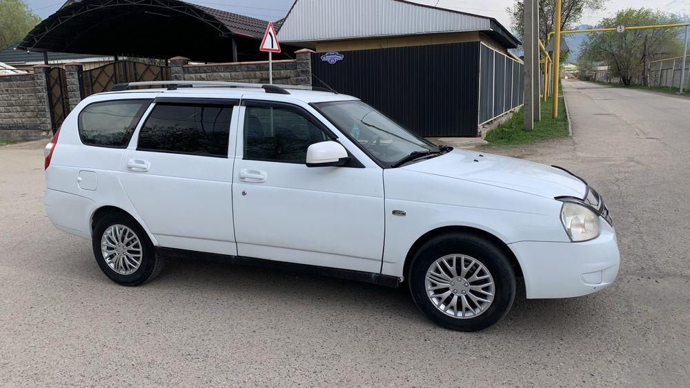 Лада приора универсал