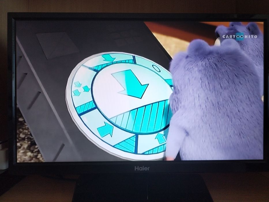 LED TV  Haier 22 инча телевизор