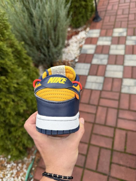 Nike Dunk Low Off White