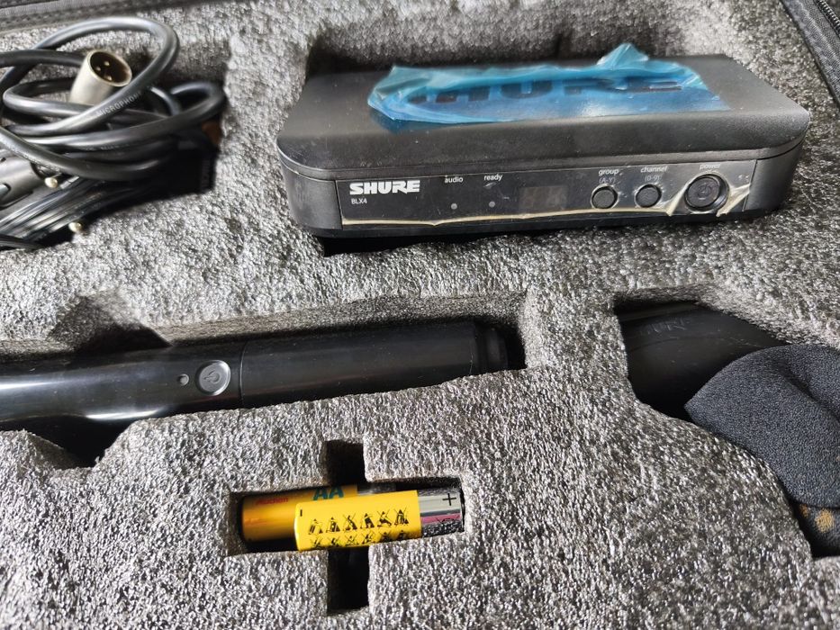 Microfoane SHURE probă garanție fără nici o problemă originale 1500ron