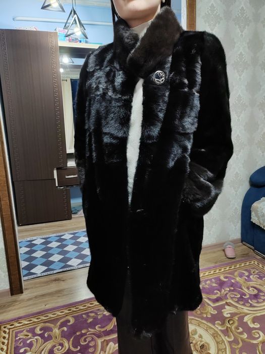 Продам норковую шубу