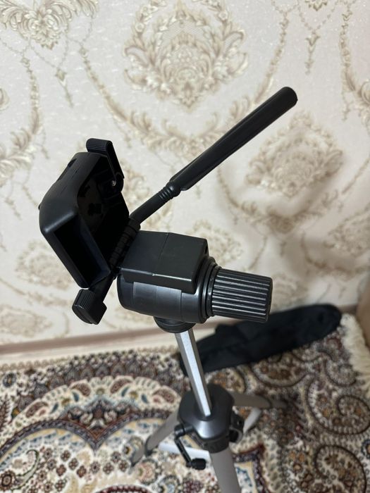 штатив Continent C1