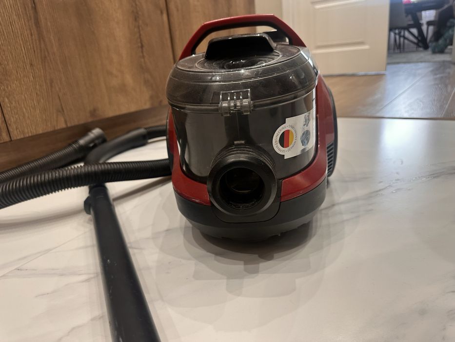 Продам пылесос bosch на запчасти