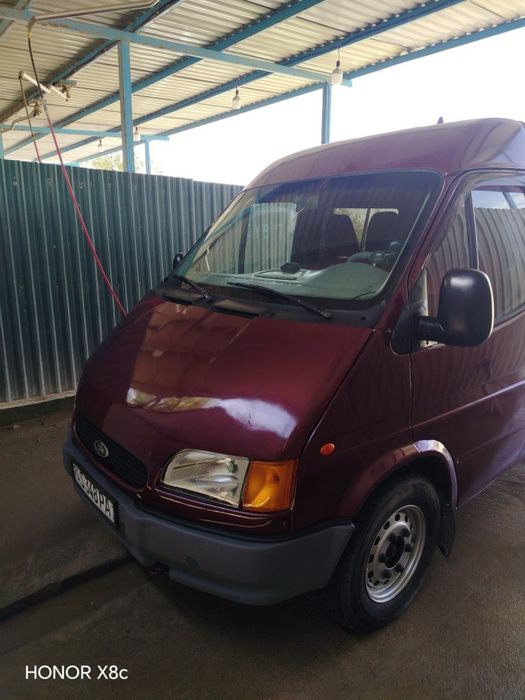 Ford tranzit sotiladi