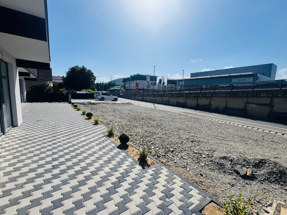 Închiriez spațiu comercial