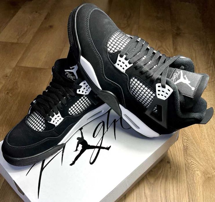 Jordan 4 Retro White Thunder Sneakers !REDUCERE!