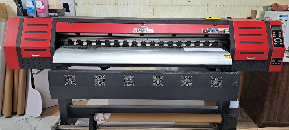 Продаю плоттер для банера