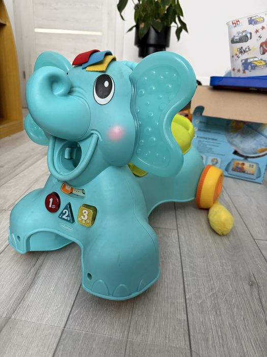 Leagan BETO, Elefant premergator,  Little Dutch, Masina lemn