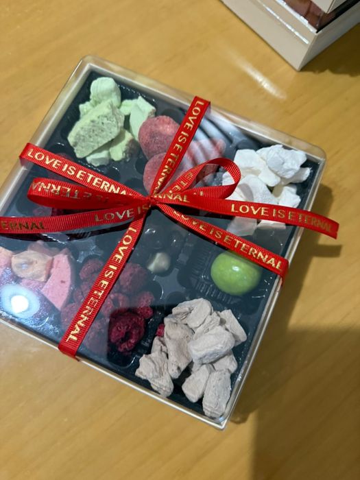 Сублимированное мороженое и фрукты