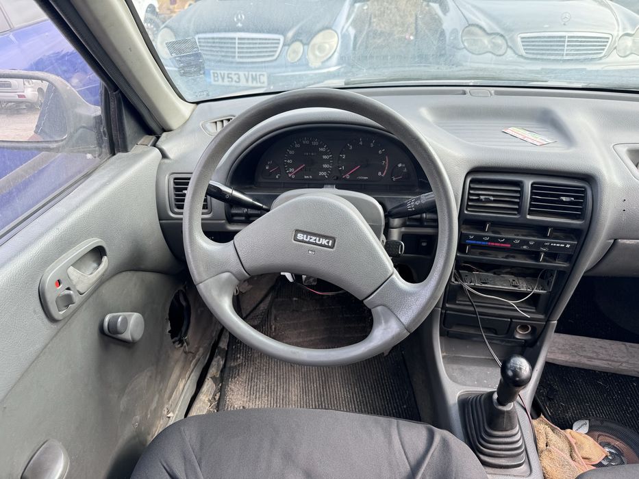 Сузуки Суифт 1.0и 53кс 2001г На Части