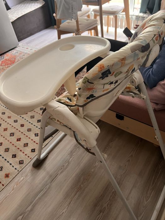 Детский стул от Joie