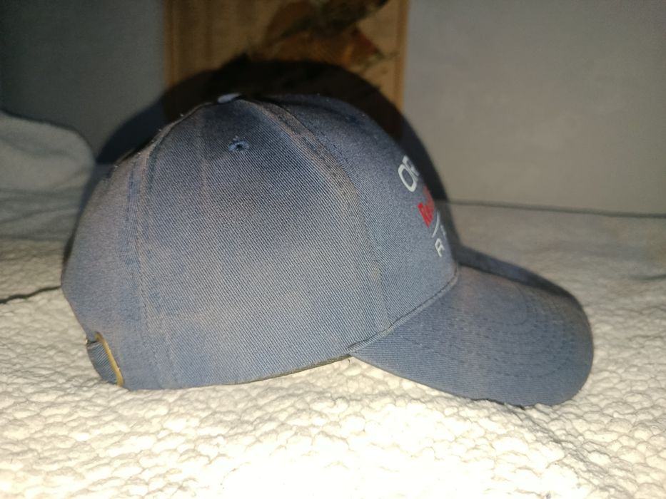 Продам кепку red bull F1