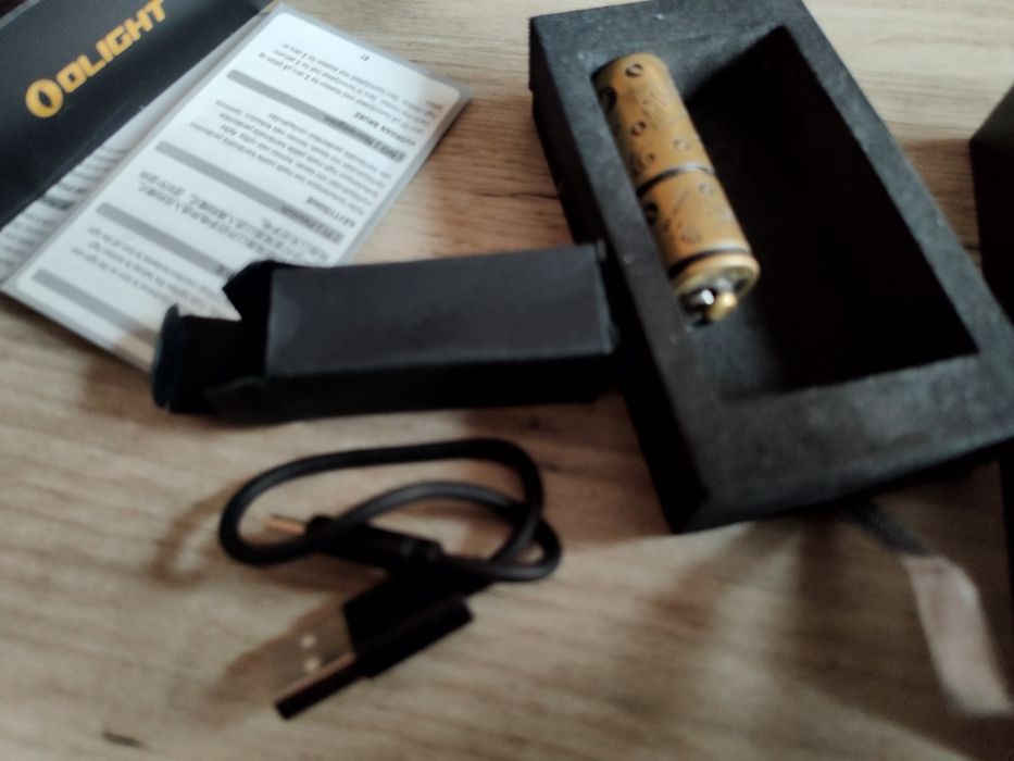 Фенерче Olight i16 180 лумена.