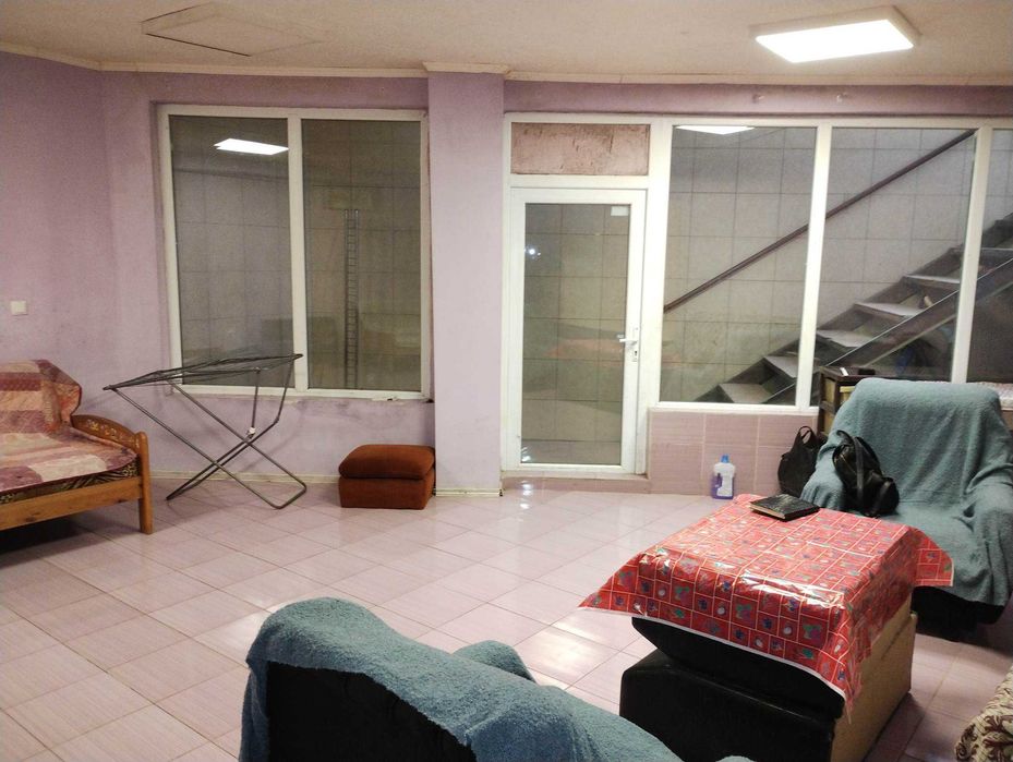 Дава се под наем Едностаен апартамент в Бургас, Меден рудник - зона Б - 55 кв.м за 95 € - Снимка #2