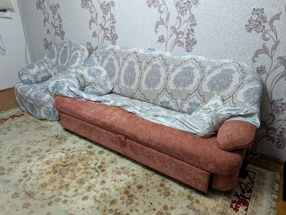 Продам мягкий уголок диван + кресло