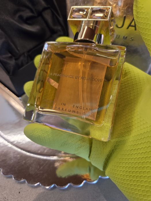 Roja amber oud с лек дефект