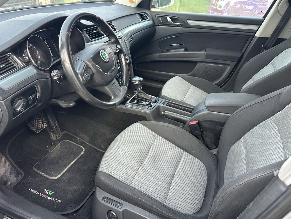 Skoda Superb 2.0d Automat