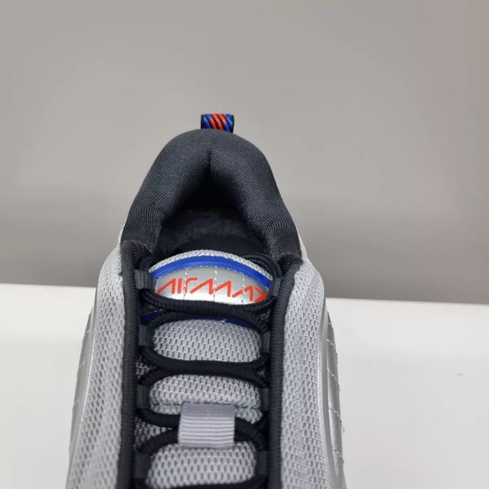 Nike air max 720 SPACE FLIGHT