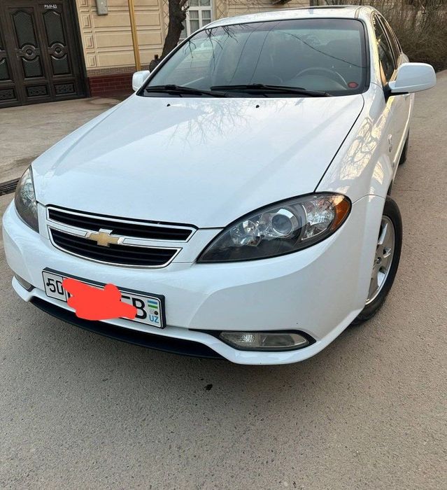 Lacetti  Gentra qilingan Oq