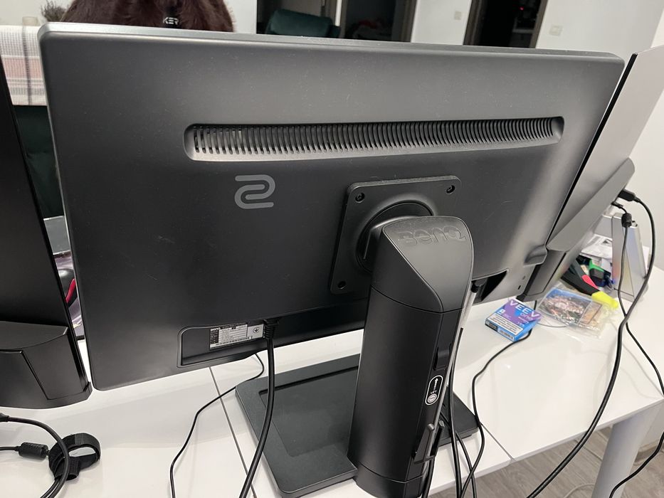 Monitor Benq Zowie XL2411P 144 HZ / CS2