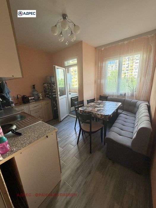 3-стаен в Плевен-Широк център площ 87 цена 155000