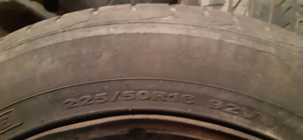Продаётся шины с диском R16